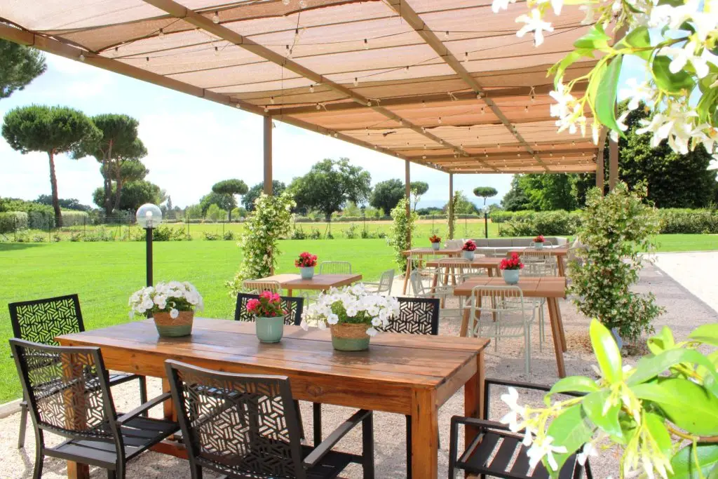 tavoli-gazebo-agriturismo-cavalieri